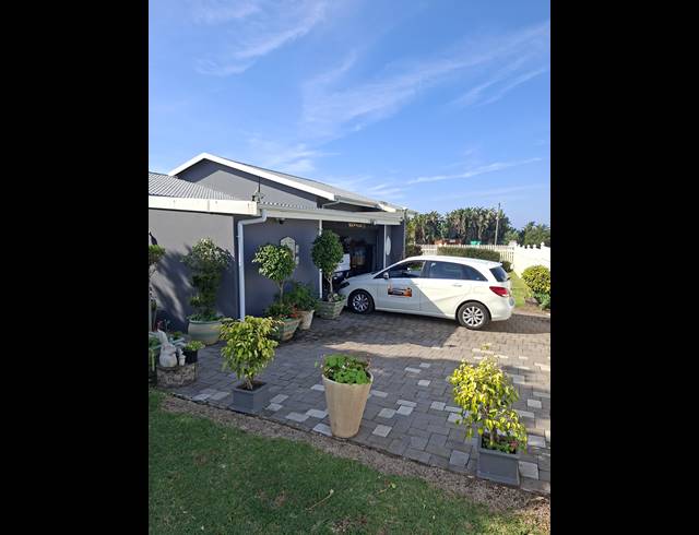 4 BEDROOM FREEHOLD FOR SALE IN PALM BEACH